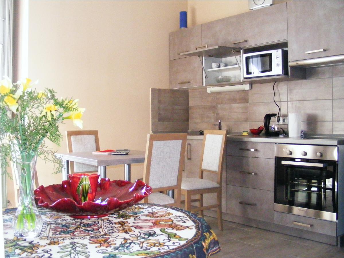 Ketbodonyi Apartments Eksteriør bilde